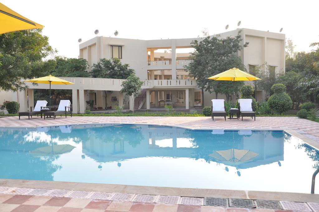 Kadamb Kunj Resort Bharatpur Exterior foto